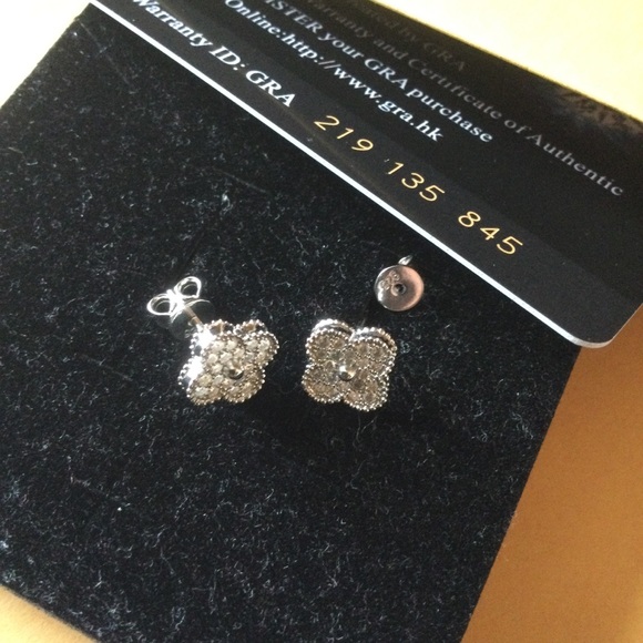 .30CARAT Diamond Moissanite Studs - Picture 9 of 12